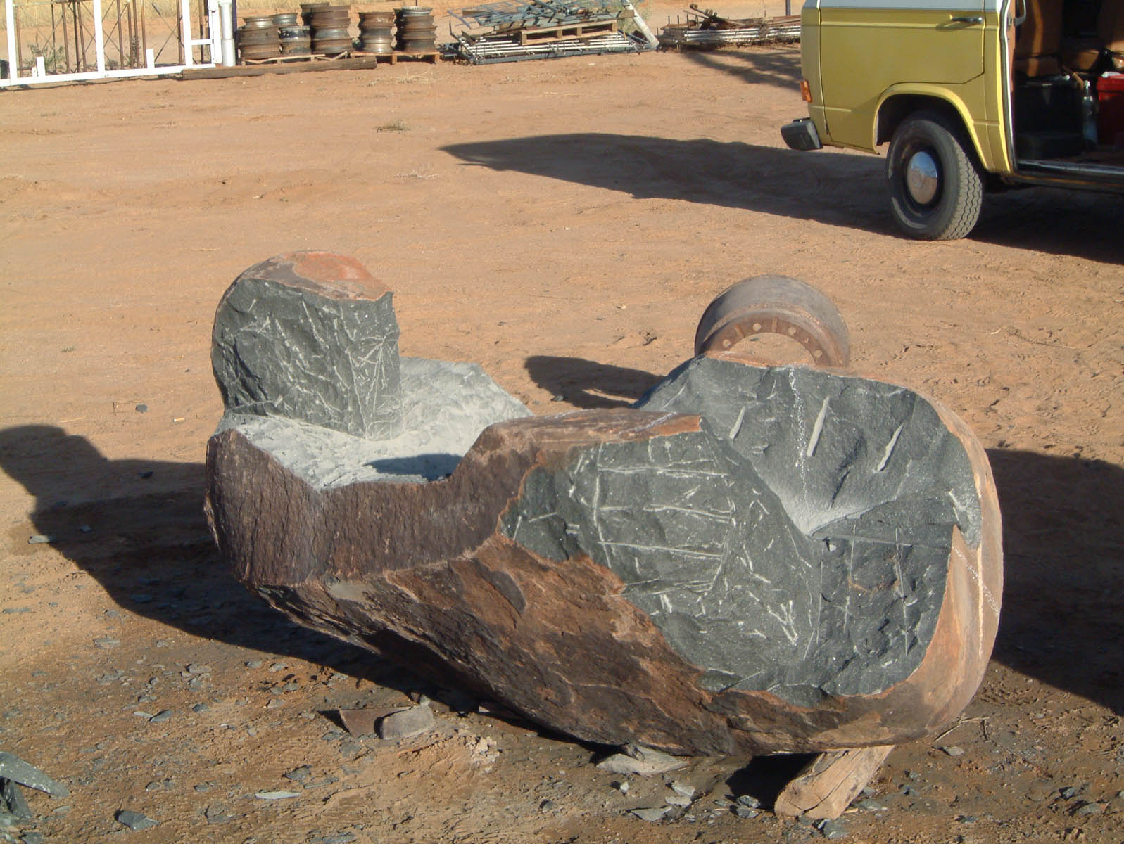 Teilgefertigte Skulptur